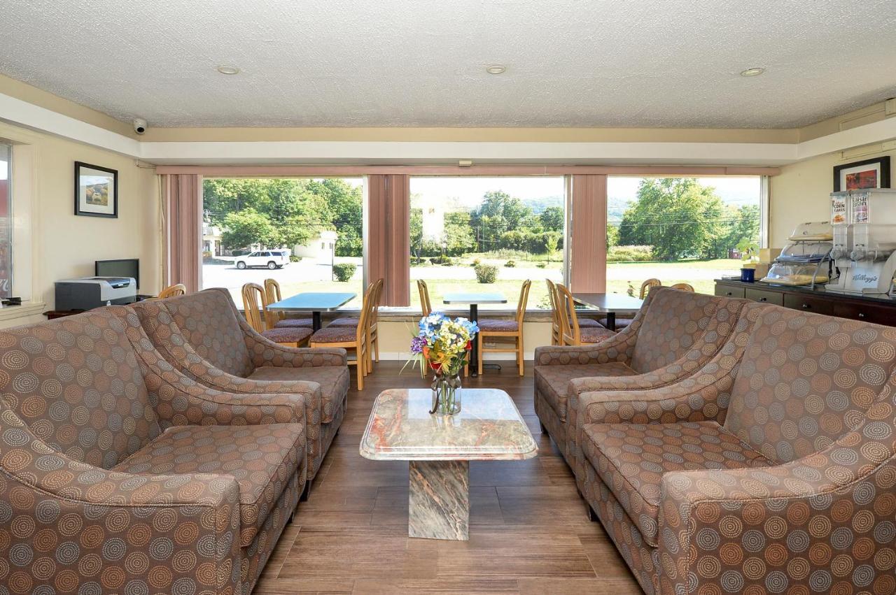 Americas Best Value Inn At Central Valley-Woodbury Εξωτερικό φωτογραφία