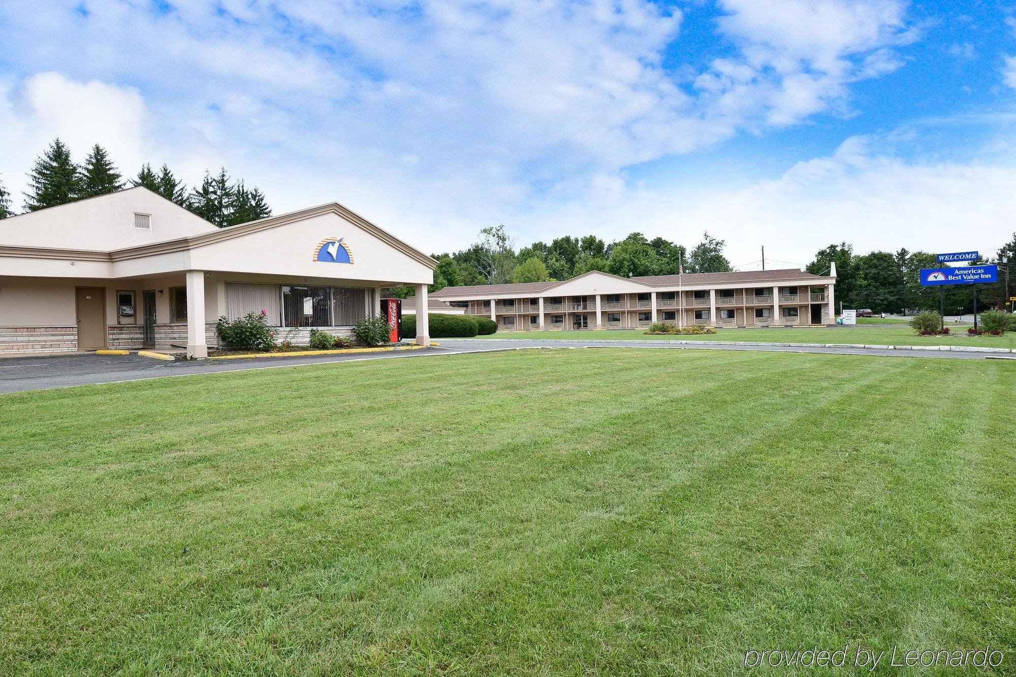 Americas Best Value Inn At Central Valley-Woodbury Εξωτερικό φωτογραφία